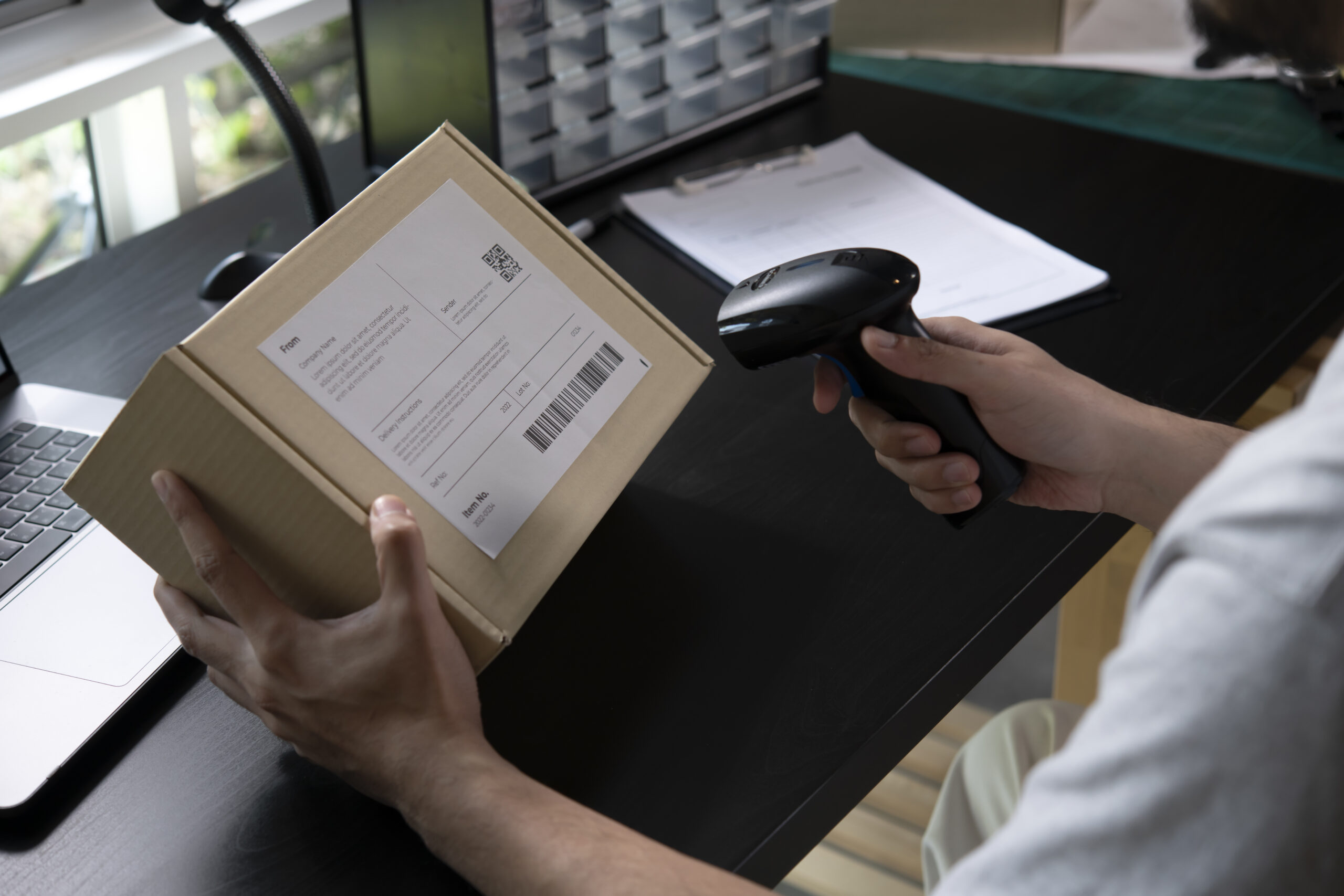 online selling e commerce shipping concept 2025 01 08 06 46 20 utc scaled